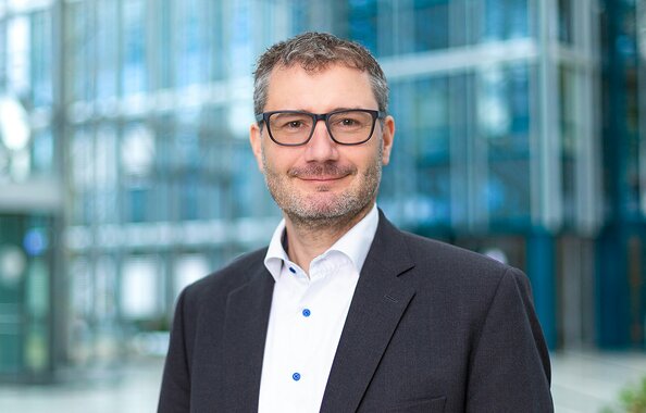 Sven Gruse ist Markt- und Produktanalyst und für die Fondsselektion und das Management der Vermögensverwaltung ComfortInvest der Fonds Finanz zuständig